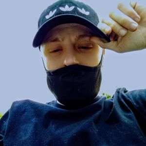 Meet your Posher, Max